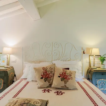 Villa Magnolie, Stylish Family